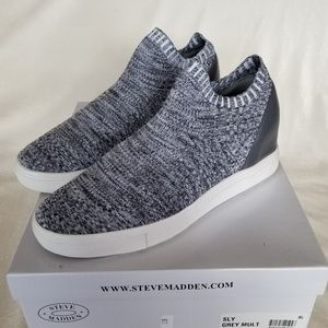 Steve Madden Sly Knit Wedged Sneaker